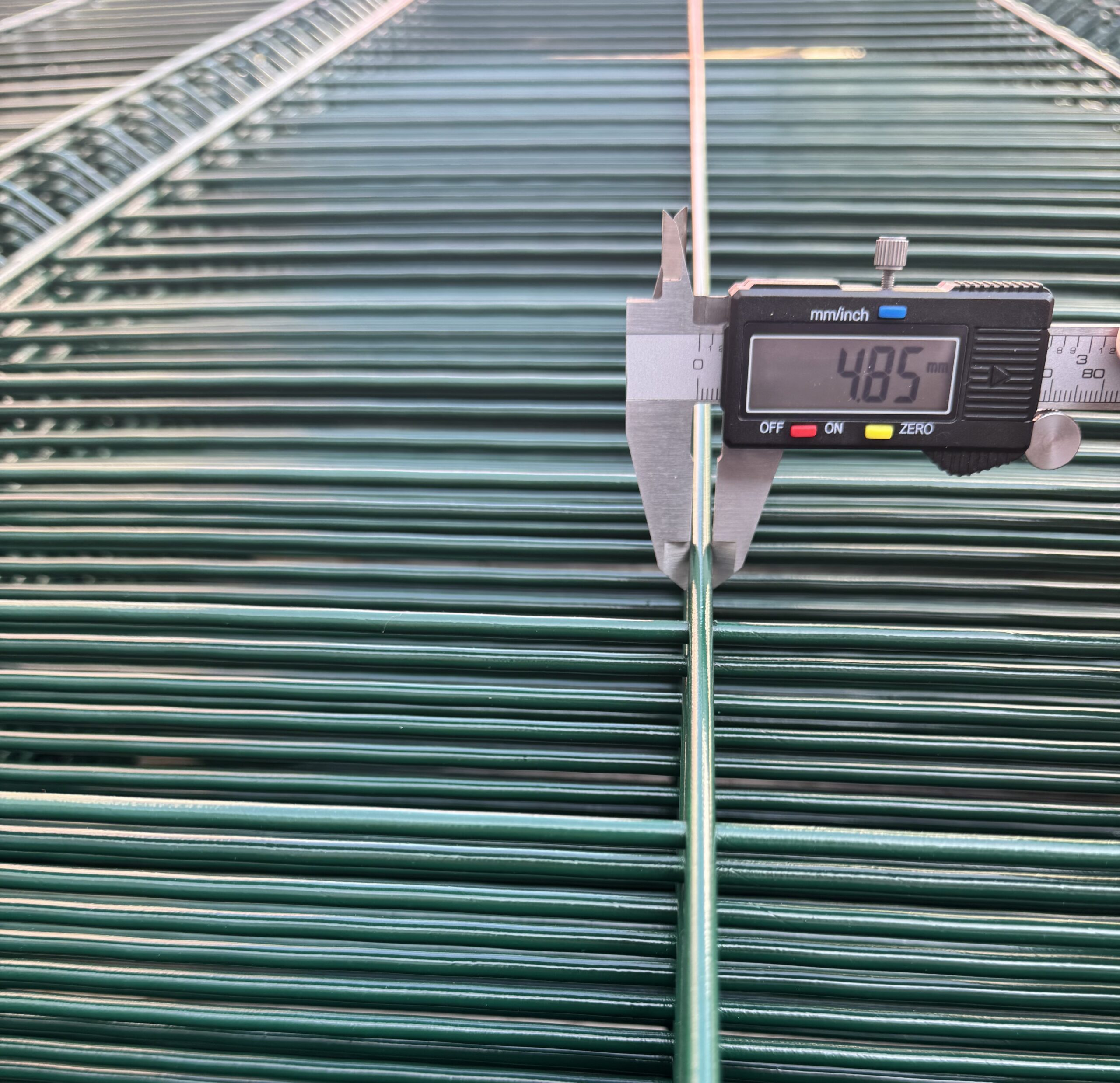 Panou bordurat zincat si vopsit verde RAL6005 1500x2000MM 4,8MM - imagine 2